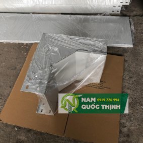 CO LÊN THANG CÁP 400x100x1.2 MM SƠN TĨNH ĐIỆN XÁM TRẮNG CÓ NẮP