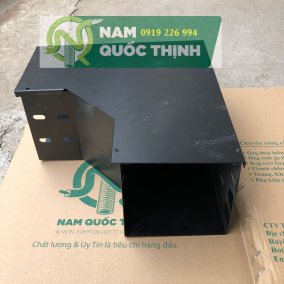 Co Ngang Máng Cáp 150x150x1.2 MM Sơn Tĩnh Điện Màu Đen Có Nắp