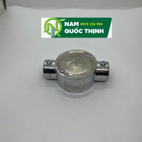 Hộp Nối Dây Loại Tròn 2 Ngã Thẳng Trơn EMT Có Nắp 3/4 Inch