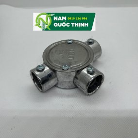 Hộp Nối Dây Loại Tròn 3 Ngã Trơn EMT Có Nắp 3/4 Inch 