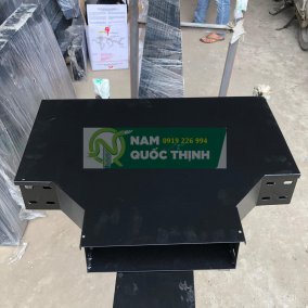 NGÃ BA MÁNG CÁP 300x100x1.5 MM SƠN TĨNH ĐIỆN MÀU ĐEN